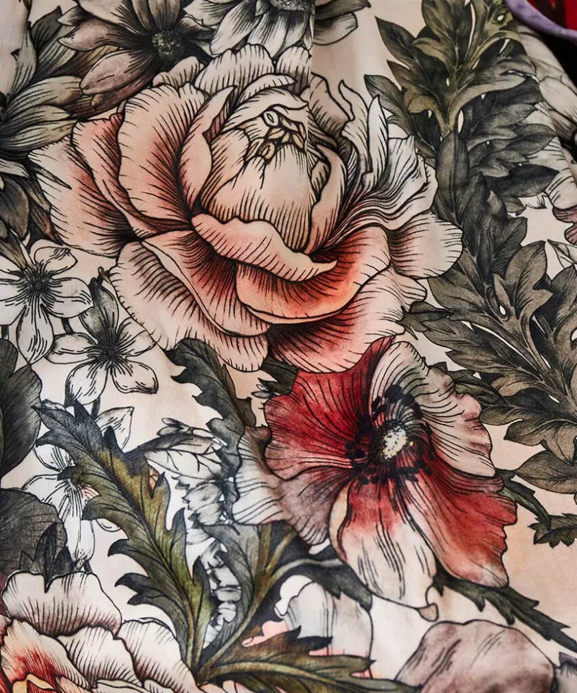 Joe Browns Highland Botanicals Reversible Throw- Floral Décor|Cushions & Throws